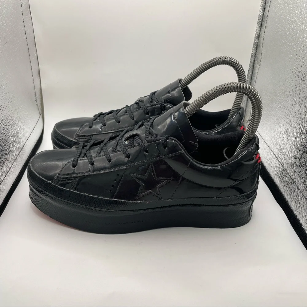 Converse One Star platform ox women’s patent leather sneakers size 5